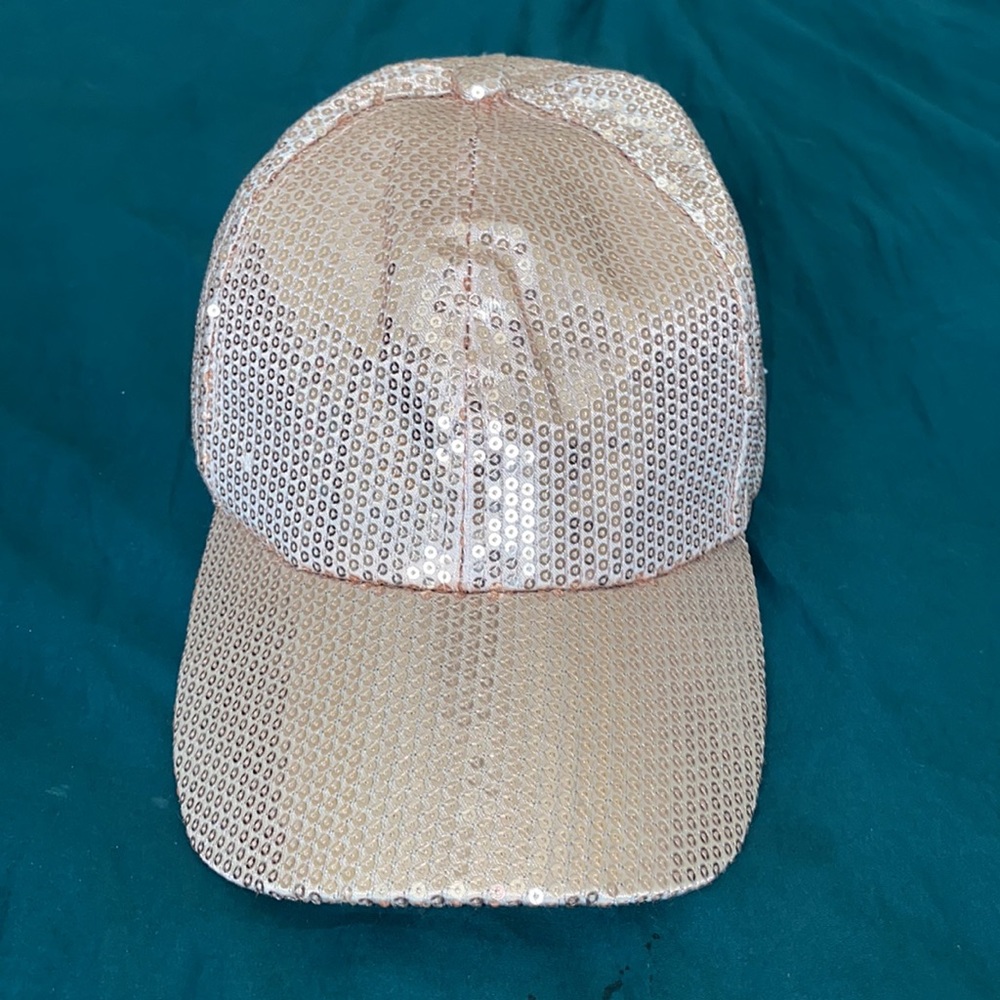 Sequence hat - Picture 3 of 3